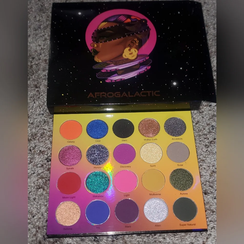 Palette Bundle - Picture 3 of 3